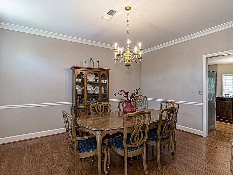 7 Bridgecreek Ct — Photo 29