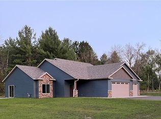 6011 162nd St, Chippewa Falls, WI 54729