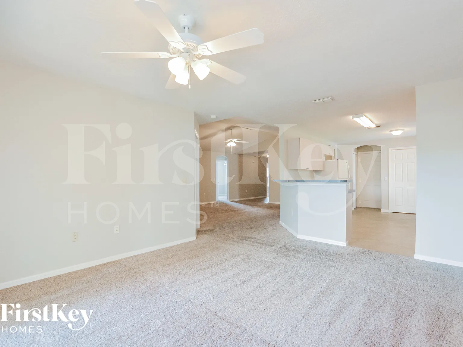 4 bed, 2.0 bath, 1668 sqft, $2,140 — Photo 4