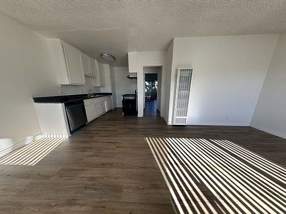 5th image of 8427 Tobias Ave #3-20