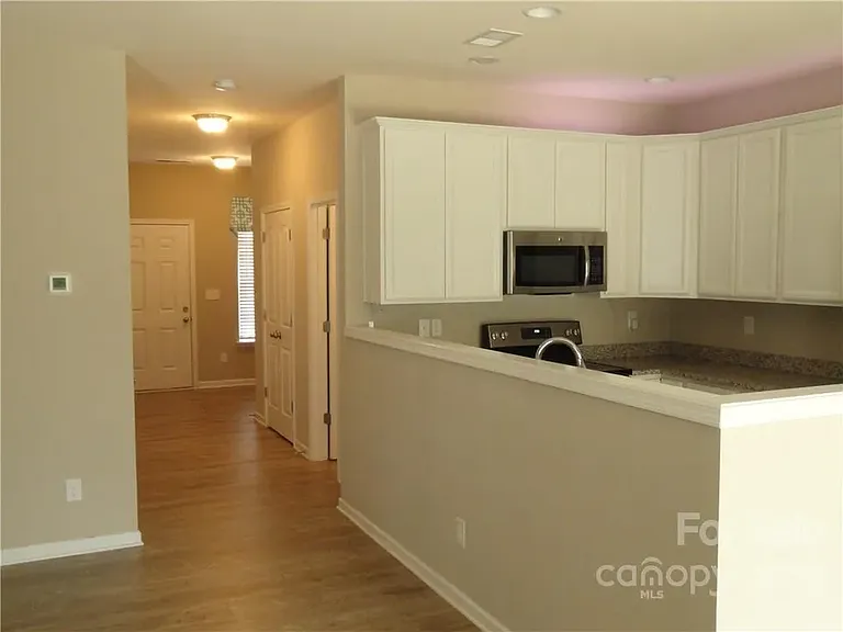 8409 Summerford Dr — Photo 2