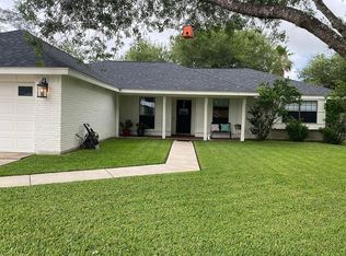 310 Beechwood Dr, Victoria, TX 77901