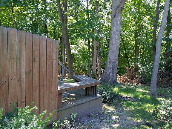 4th image of 720 Pioneer Woods Dr