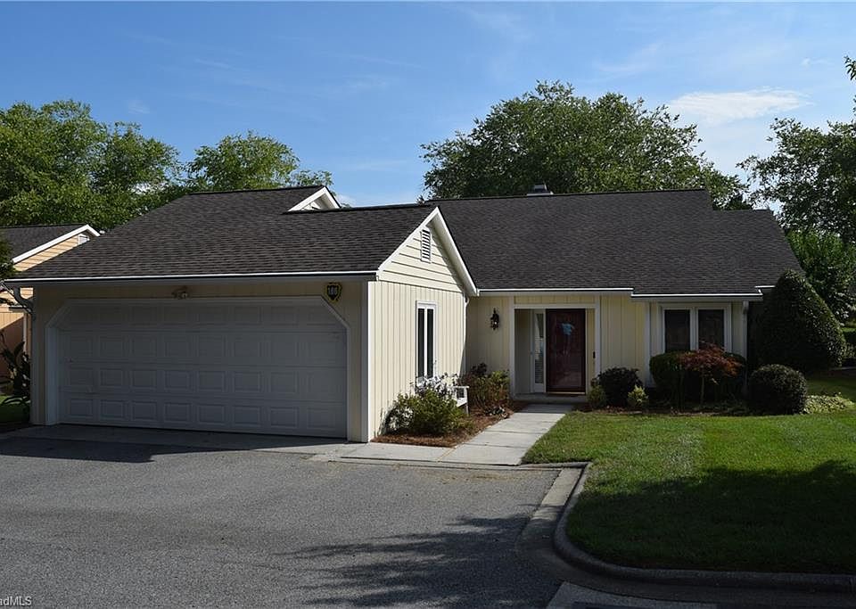 1st image of 186 Hamilton Ct