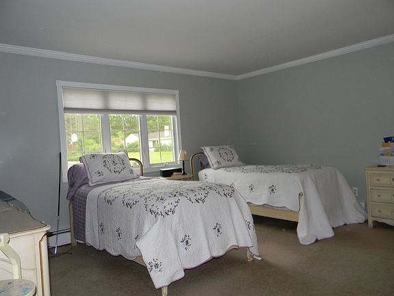5th image of 4 Pembrook Dr