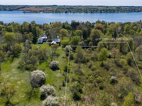 3rd image of E Lake Rd