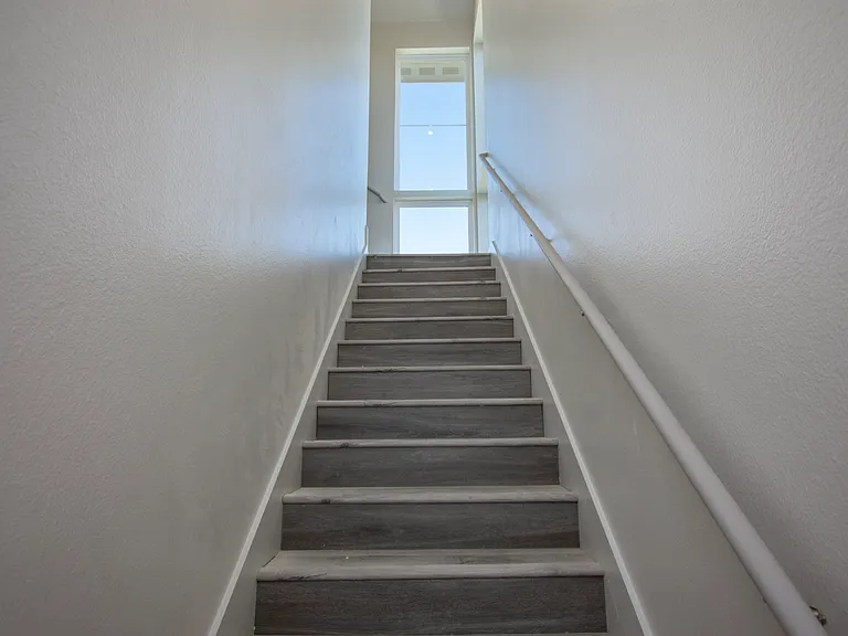 2201 Arbrook — Photo 41