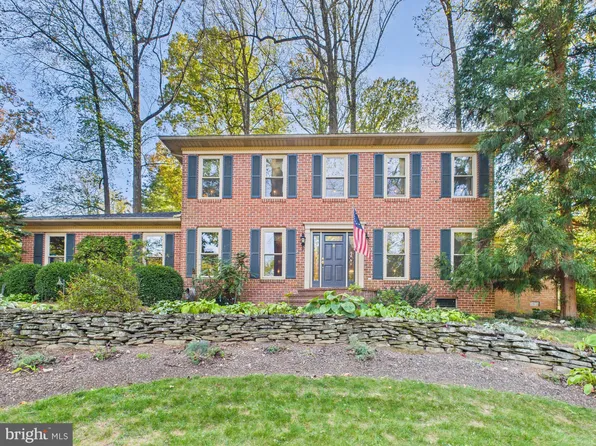 3984 Little John Dr, York, PA 17408