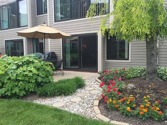 4th image of 469 N Blue Water Dr