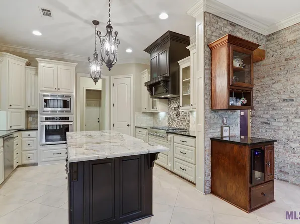 36492 Oak Park Ave, Prairieville, LA 70769