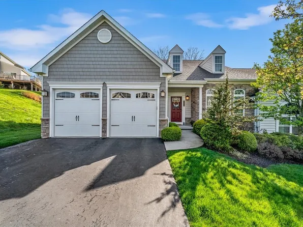 804 Village Club Dr, Wexford, PA 15090
