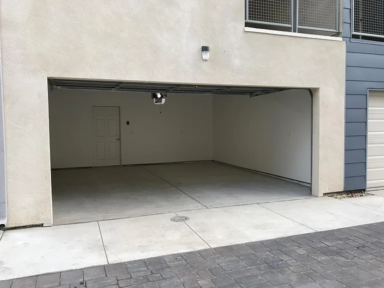 646 Florida St #1 — Photo 11