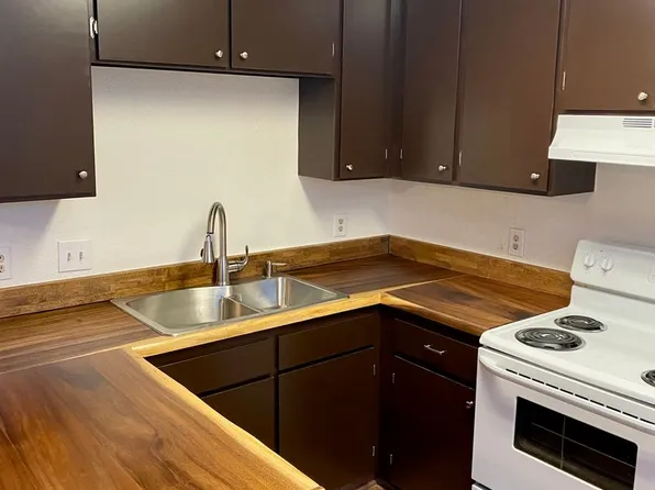 3243 Oak St., 3243 Oak St #2, Paso Robles, CA 93446