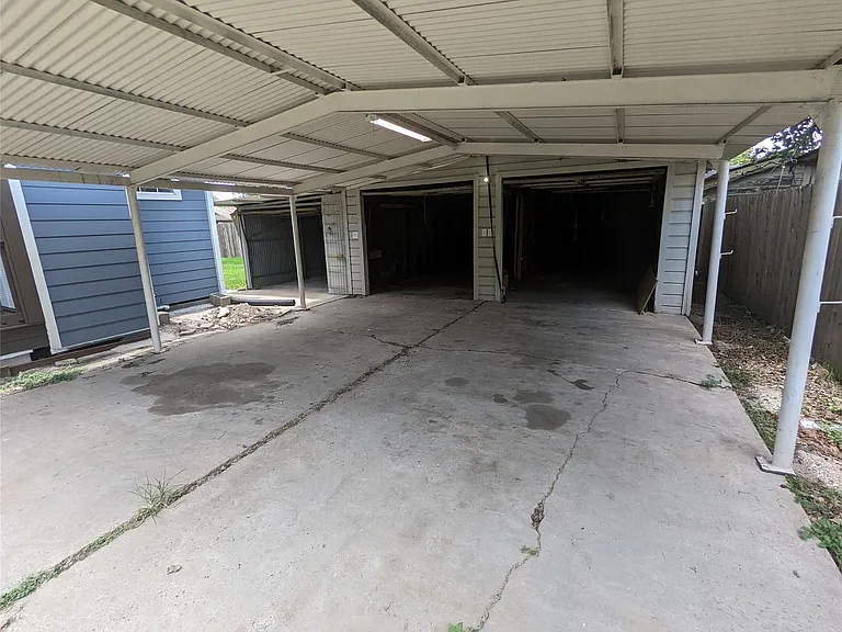 7521 Laredo St — Photo 24