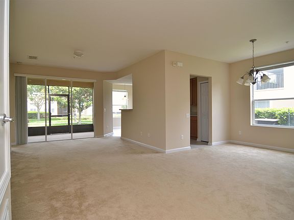 4th image of 2679 Metro Sevilla Dr Unit 109-1