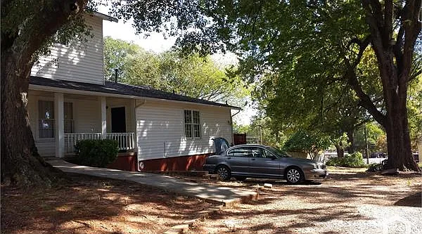 2 bed, 900 sqft, $900 — Photo 4