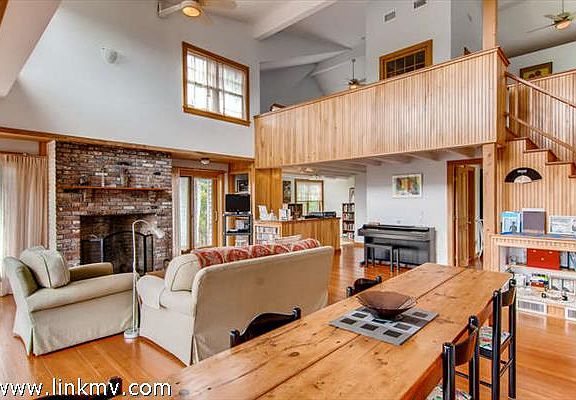 Aquinnah waterview home great room