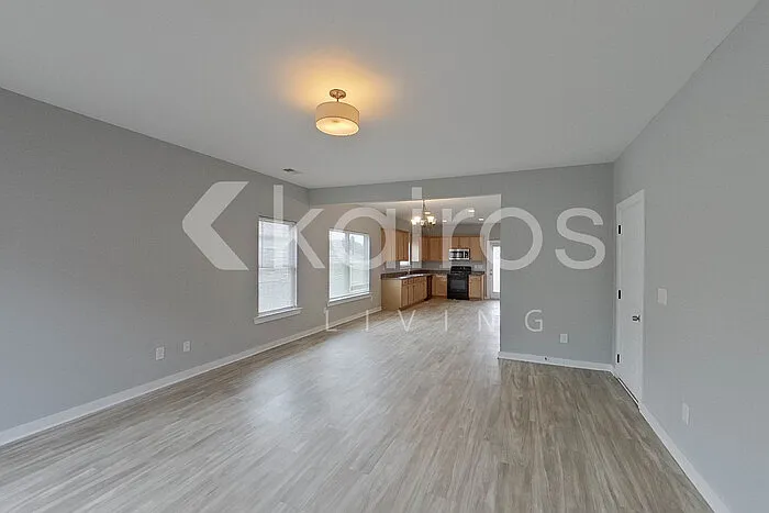 520 White Oak Cir — Photo 5