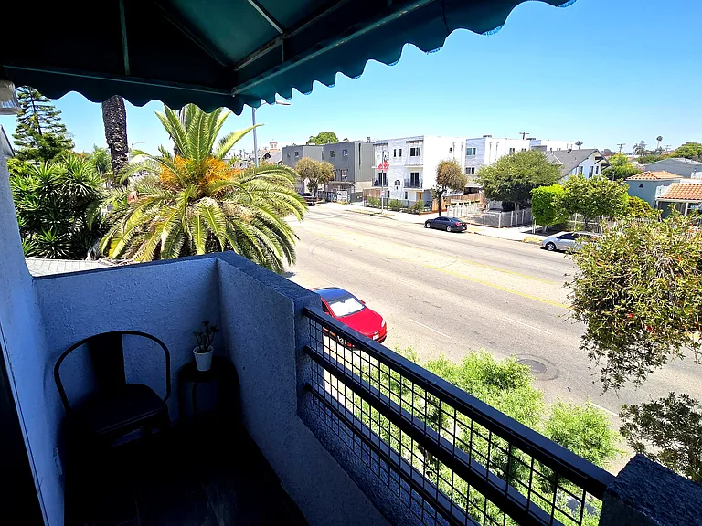 2251 Crenshaw Blvd #1 — Photo 10