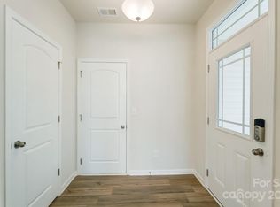 5011 Carrick Ln #49, Charlotte, NC 28213