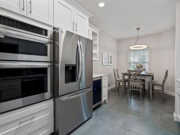 5th image of 38 Sagamore Dr #38