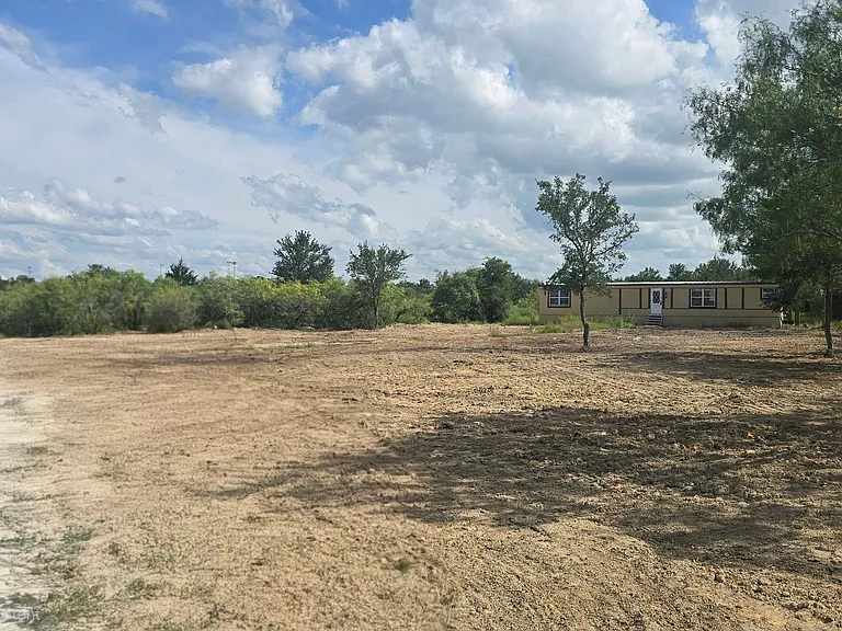 18509 Blake Manor Rd — Photo 14