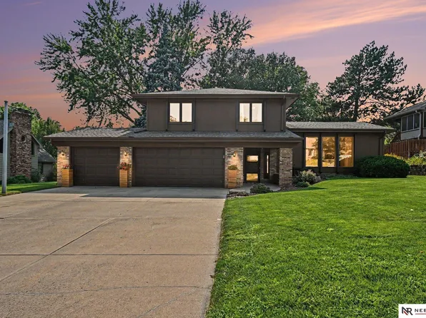 1012 N 128th St, Omaha, NE 68154