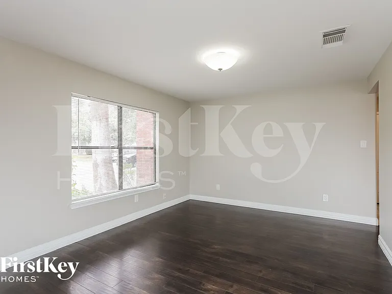 4623 Everstone Crk — Photo 3