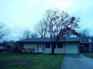 12 Hastings Rd, Kendall Park, NJ 08824