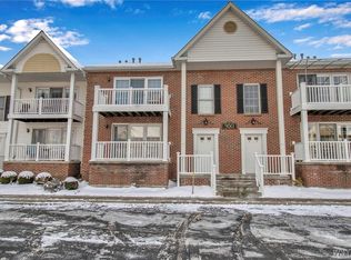 950 Hopkins Rd APT E, Williamsville, NY 14221
