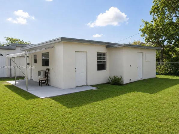 325 NE 108th St #1, Miami, FL 33161