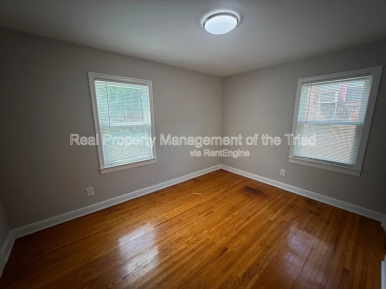 828 Circle Dr — Photo 9