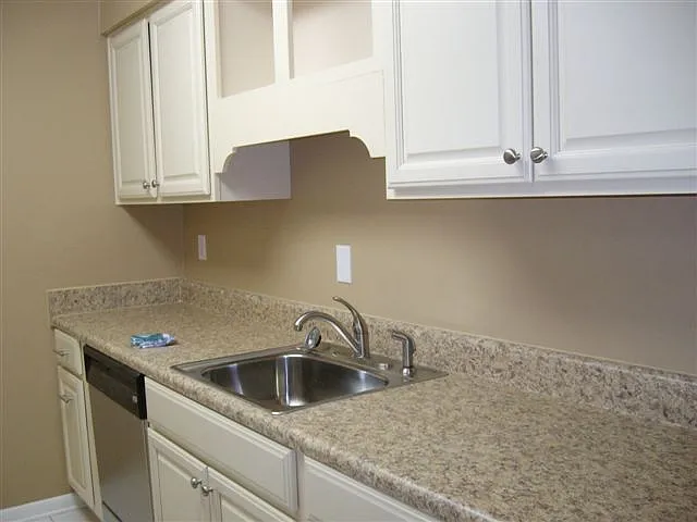 2116 Hobbs Rd #N12 — Photo 7