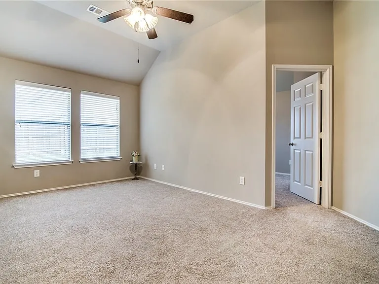 Game room or flex space in between two secondary bedrooms.