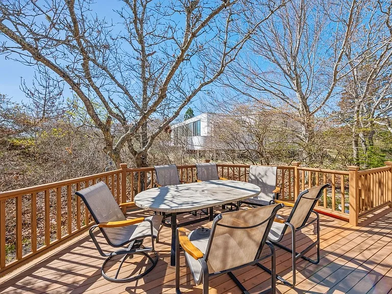 38 Cliff Rd — Photo 8