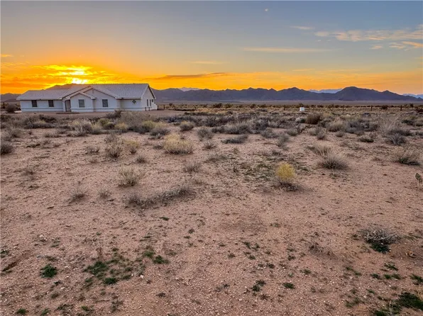 9826 N Saddleback Dr, Kingman, AZ 86401