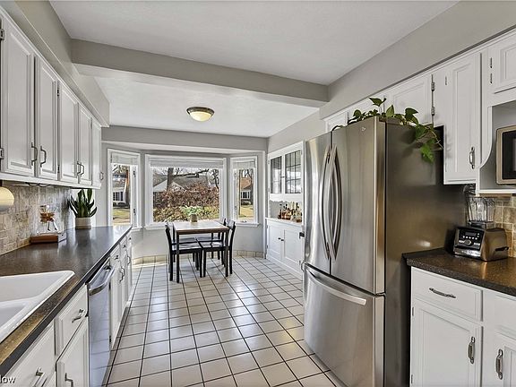 3rd image of 4172 W 214th St