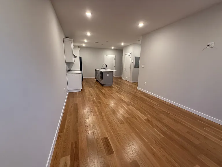 267 Old Colony Ave #1 — Photo 8
