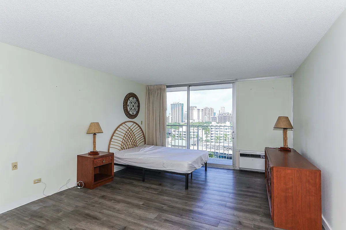 Building Photo - 364 Seaside Ave #1310