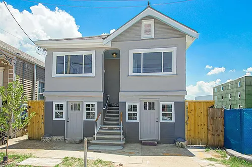 2610A Saint Peter St Photo 1