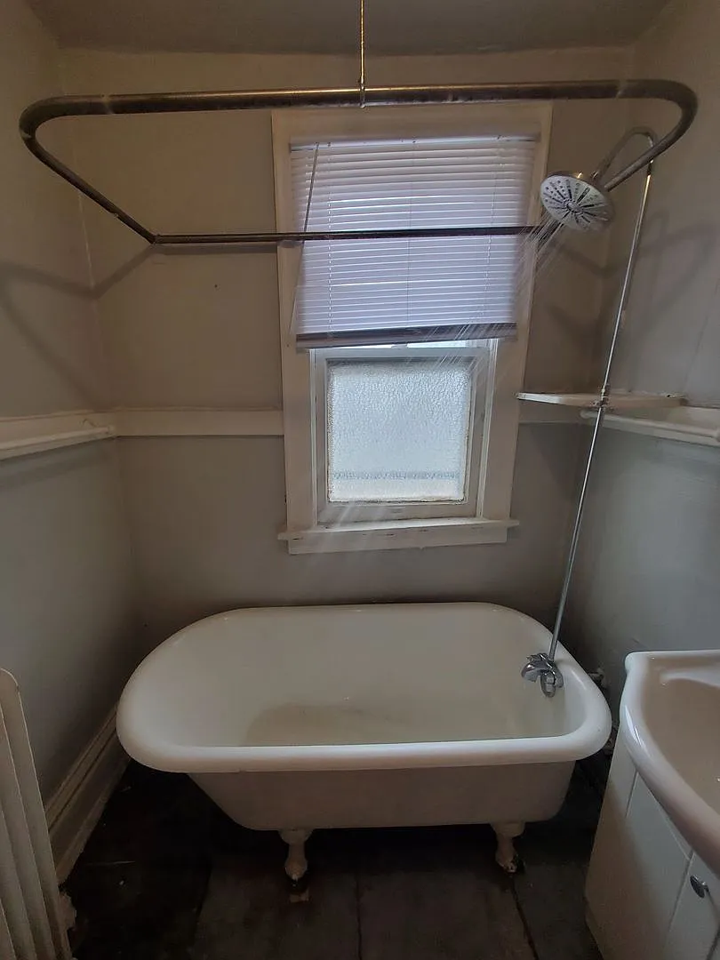 605 N. 30th - 5 Unit — Photo 2
