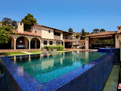 4026 Woking Way, Los Angeles, CA, 90027