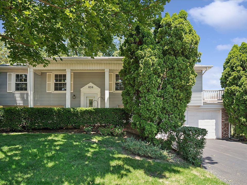 1st image of 830 Woodhollow Ln