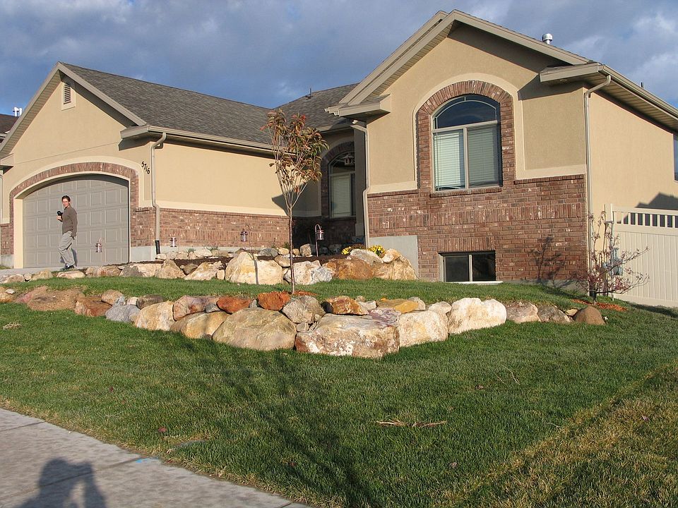 2nd image of 5716 W Rialto Way