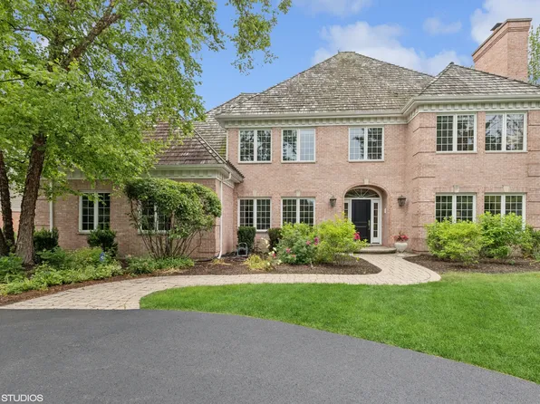 1115 Lawrence Ave, Lake Forest, IL 60045