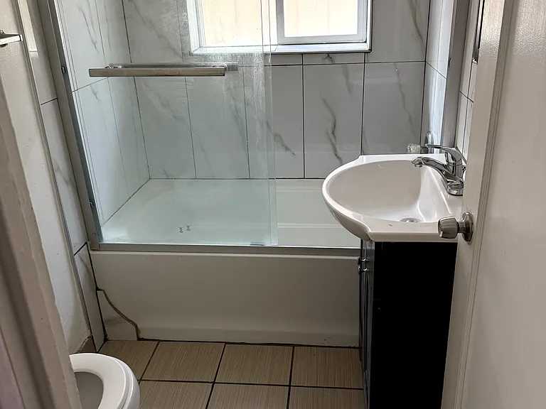 299 E Main St — Photo 11