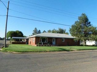 407 Avenue G, Farwell, TX 79325