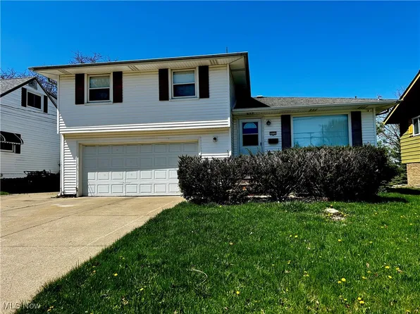 19751 Upper Terrace Dr, Euclid, OH 44117