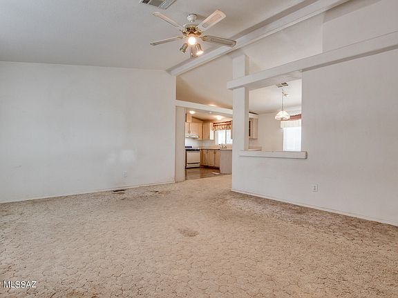 4th image of 16961 W Whitewing Way