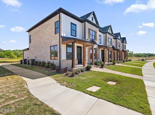 735 Bolivar Dr, Nesbit, MS 38651